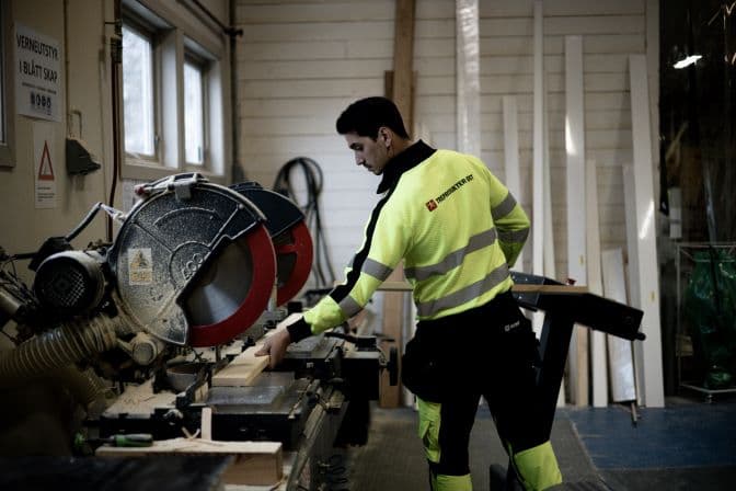 Medarbeider TPØ ved saga - kappet og klart