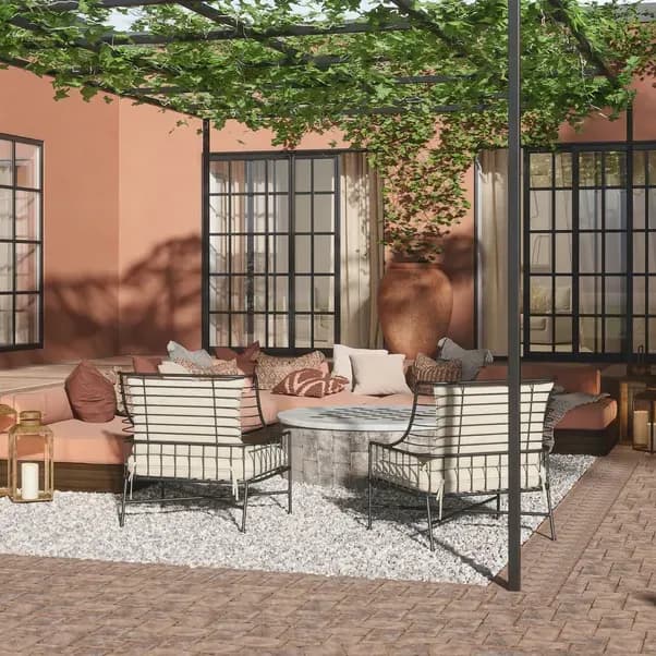 ASAK miljøstein pergola utesofa sitte gruppe jordfarger heller uterom Neumann Bygg